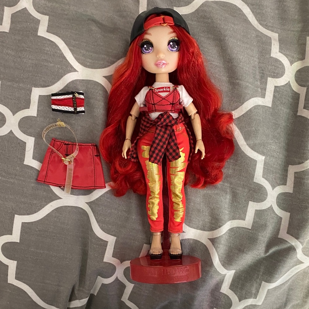 Rainbow High Ruby Anderson